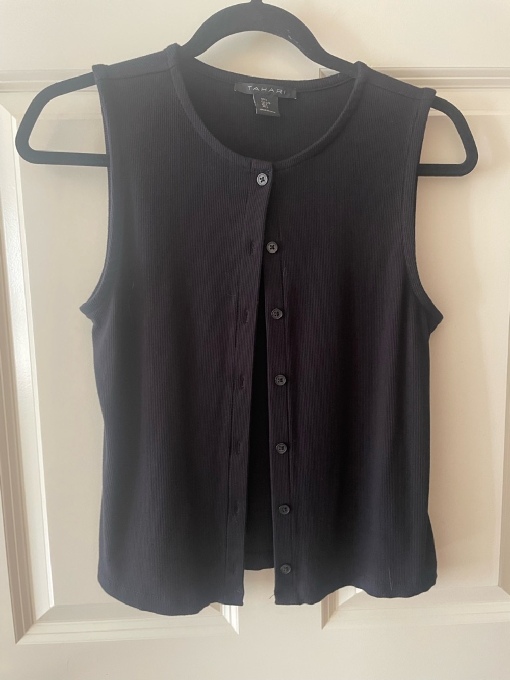 Tahari Black Ribbed Button-Front Sleeveless Tank